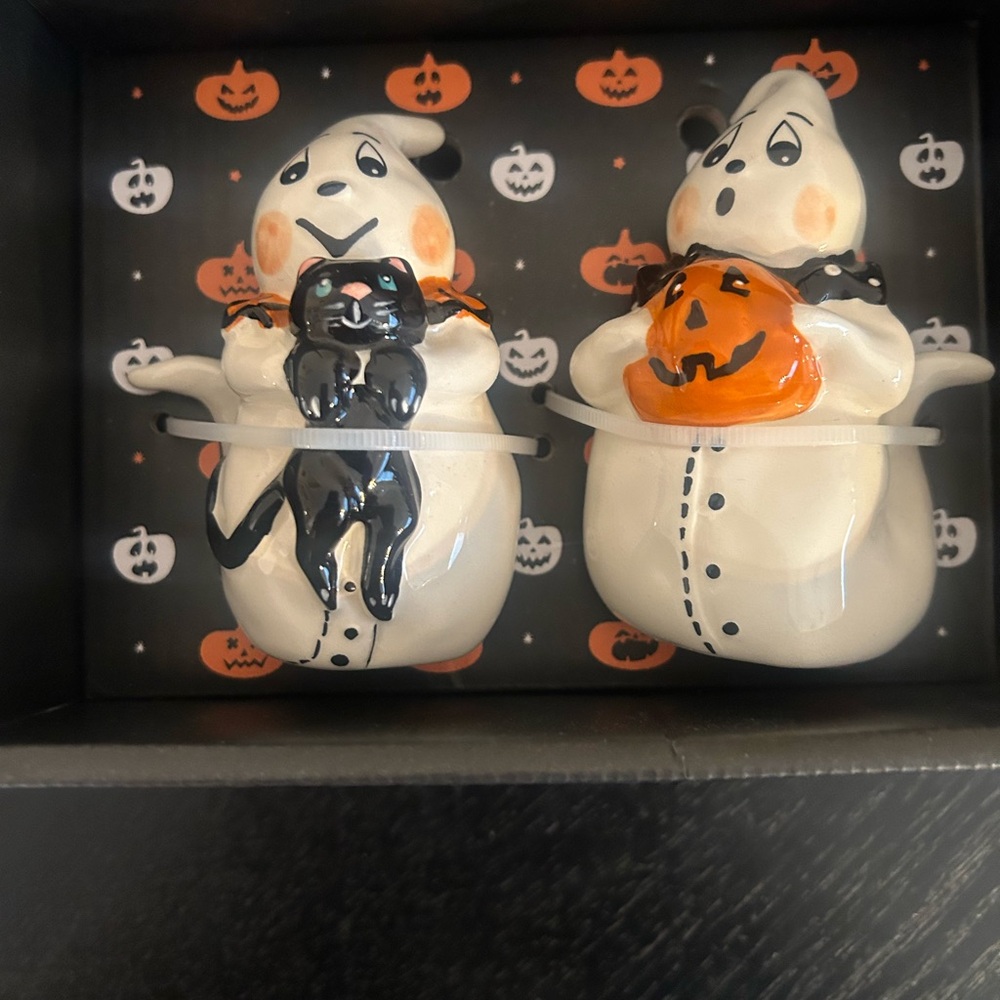 Halloween Ghost Figurines with Black Cat and Pumpkin